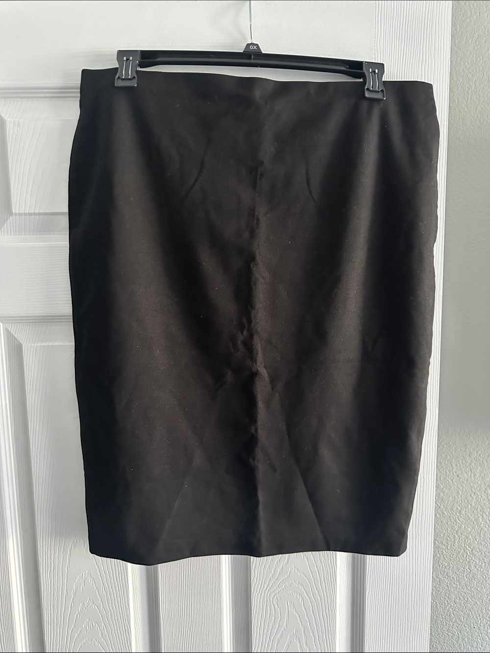 Vince Camuto Black Pencil Skirt - Sleek Tailored Fit